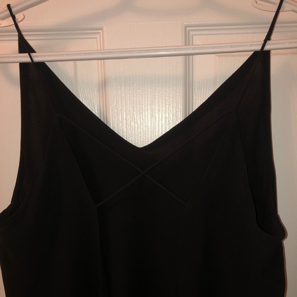 E.SSUE open back tank🖤 - Picture 3 of 5